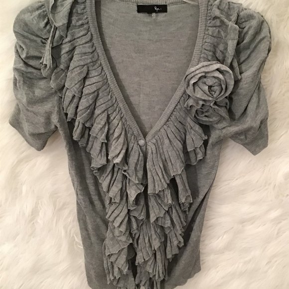 Ryu Sweaters - Ryu Women's Ruffle and Roses Sweater